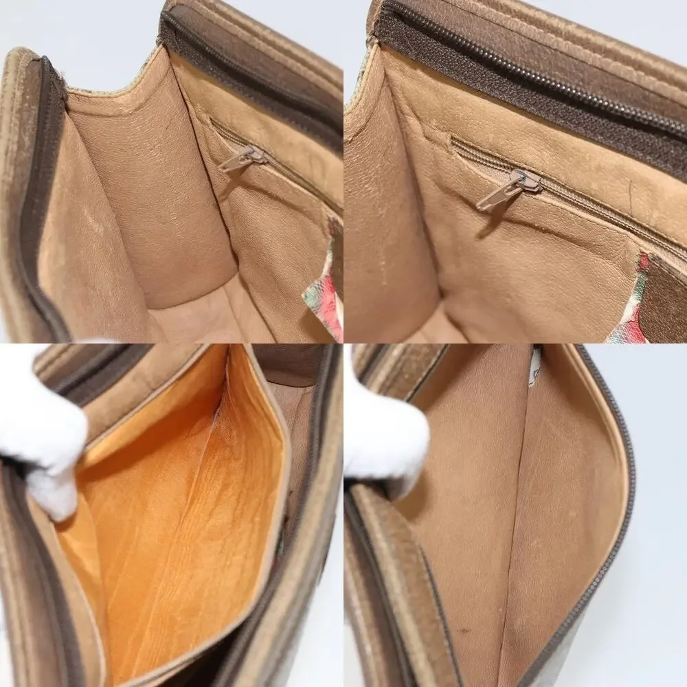 Gucci GG Supreme Clutch Bag Beige